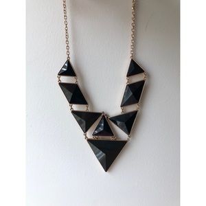 ✨ Black and Gold Triangle Necklace | F21